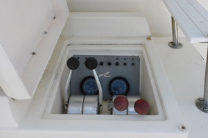 1987 Sea Ray 460 Convertible thumbnail 5