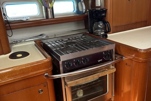 Roxxy 53ft Beneteau Yacht For Sale