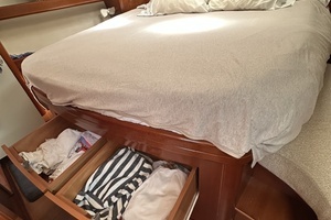 2006 Beneteau 523 thumbnail 16