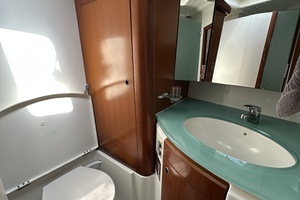 2006 Beneteau 523 thumbnail 19