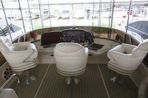 2007 Sea Ray 44 Sedan Bridge thumbnail 9