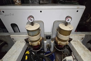 2001 Silverton 453 Motor Yacht thumbnail 66