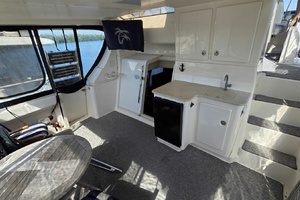 2001 Silverton 453 Motor Yacht thumbnail 13