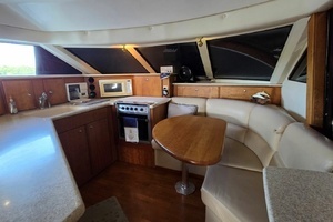 2001 Silverton 453 Motor Yacht thumbnail 36