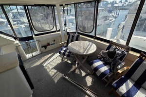 2001 Silverton 453 Motor Yacht thumbnail 14