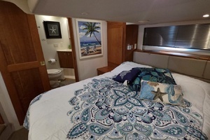 2001 Silverton 453 Motor Yacht thumbnail 53