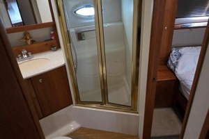 2001 Silverton 453 Motor Yacht thumbnail 48