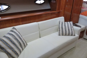 35ft Four Winns Yacht For Sale