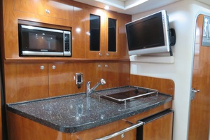 35ft Four Winns Yacht For Sale