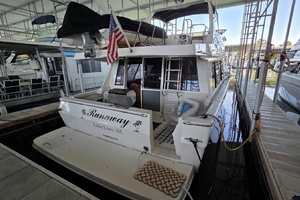 Photo 6035137 for 2008 Meridian 490 Pilothouse Runaway Stern