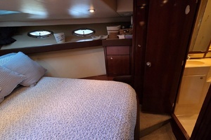 Photo 6035183 for 2008 Meridian 490 Pilothouse Runaway Primary Stateroom