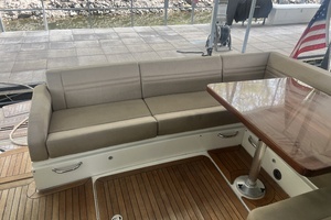 2015 Sea Ray 510 SUNDANCER thumbnail 30