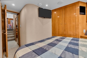 Brenda s III 55ft Hatteras Yacht For Sale
