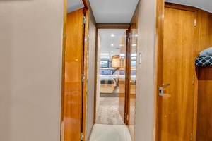 Brenda s III 55ft Hatteras Yacht For Sale