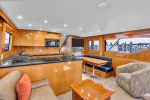 Brenda s III 55ft Hatteras Yacht For Sale