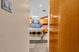 Brenda s III 55ft Hatteras Yacht For Sale