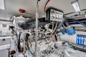 Brenda s III 55ft Hatteras Yacht For Sale