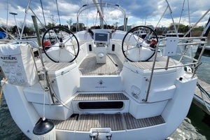 2017 Jeanneau Sun Odyssey 44 DS thumbnail 16