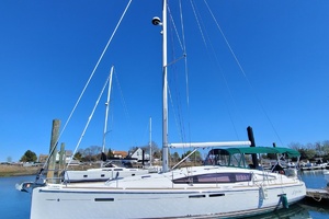Lifeline 44ft Jeanneau Yacht For Sale