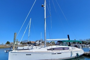 2017 Jeanneau Sun Odyssey 44 DS thumbnail 2