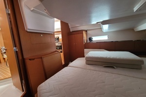 2017 Jeanneau Sun Odyssey 44 DS thumbnail 55