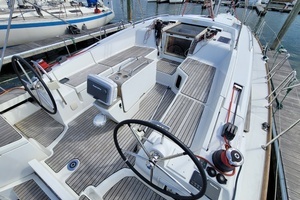 2017 Jeanneau Sun Odyssey 44 DS thumbnail 18