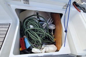 Lifeline 44ft Jeanneau Yacht For Sale