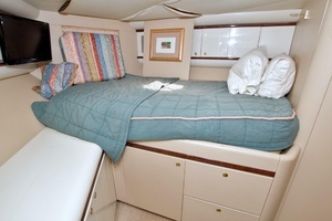 1998 Lazzara Yachts 76 Skylounge Grand Salon thumbnail 96