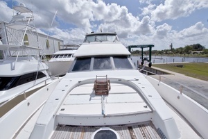 1998 Lazzara Yachts 76 Skylounge Grand Salon thumbnail 77