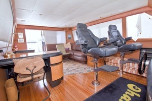 1998 Lazzara Yachts 76 Skylounge Grand Salon thumbnail 54