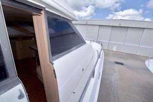 1998 Lazzara Yachts 76 Skylounge Grand Salon thumbnail 72