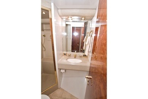 1998 Lazzara Yachts 76 Skylounge Grand Salon thumbnail 91