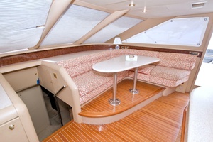 1998 Lazzara Yachts 76 Skylounge Grand Salon thumbnail 51