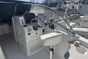 Photo 6036936 for 2013 Sea Hunt Escape 234 LE  