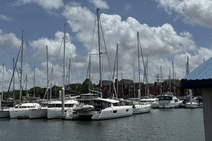 Moonlight Lady 42ft Lagoon Yacht For Sale