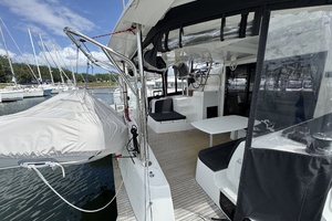 Moonlight Lady 42ft Lagoon Yacht For Sale