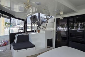 Moonlight Lady 42ft Lagoon Yacht For Sale
