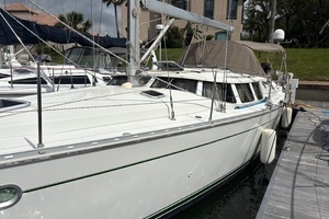Sola Stella 43ft Jeanneau Yacht For Sale