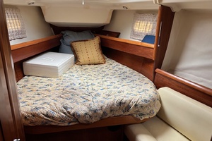 Sola Stella 43ft Jeanneau Yacht For Sale
