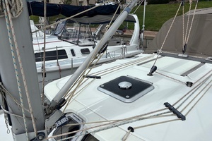 Sola Stella 43ft Jeanneau Yacht For Sale