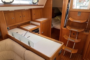 Island Flyer 40ft Wauquiez Yacht For Sale