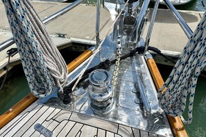 2012 Hylas 56 thumbnail 12
