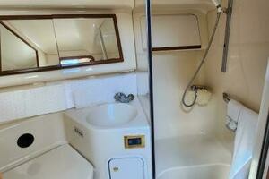 1999 Sea Ray 420 Aft Cabin thumbnail 13