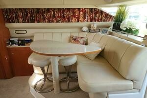 1999 Sea Ray 420 Aft Cabin thumbnail 6