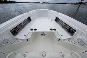 HEY MAN Repowered 2022 3 x 400hp Merc  w Joystick 35ft Everglades Yacht For Sale