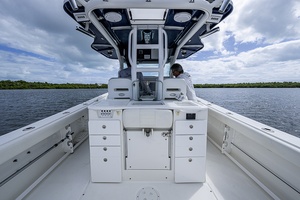 HEY MAN Repowered 2022 3 x 400hp Merc  w Joystick 35ft Everglades Yacht For Sale