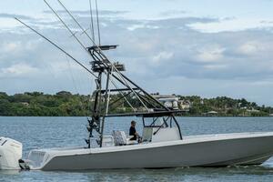 43FT (13.36M) CONTENDER