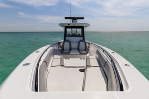 2023 Everglades 365 CC-