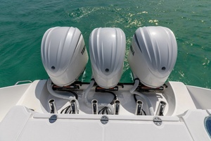 2023 Everglades 365 CC-