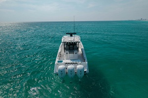 2023 Everglades 365 CC-